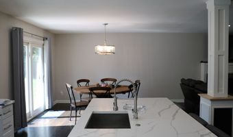 6 Greenfield Dr, Ansonia, CT 06401