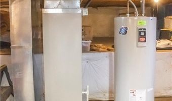 2322 New Milford Rd, Atwater, OH 44201