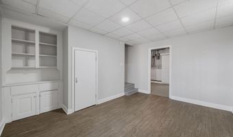 213 DAWSON St, Philadelphia, PA 19128