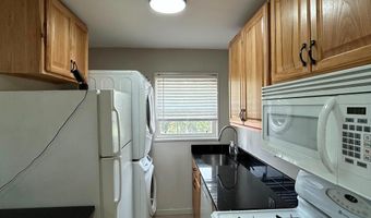 2301 FARRINGTON Ave 03-301, Alexandria, VA 22303