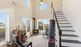 54 Beach Ave, Bayville, NJ 08721