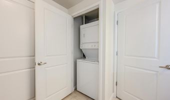 1021 N GARFIELD St 318, Arlington, VA 22201