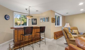 1717 Cedar Ln, Ann Arbor, MI 48105