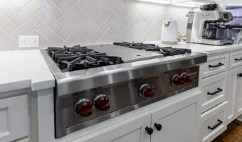 9018 Riverbend Mnr, Alpharetta, GA 30022