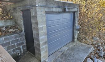 3019 1st St, Arnolds Park, IA 51331