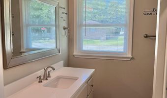 199 W Oak St, Atmore, AL 36502