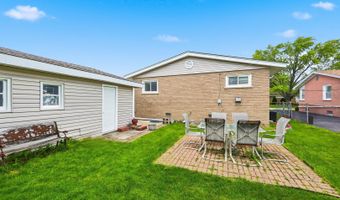 329 E Myrick Ave, Addison, IL 60101