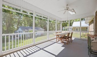 141 Stoudenmire Dr, Cameron, SC 29030