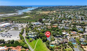 2086 Playa Rd, Carlsbad, CA 92009