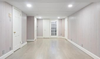 9400 FALLS Rd, Potomac, MD 20854