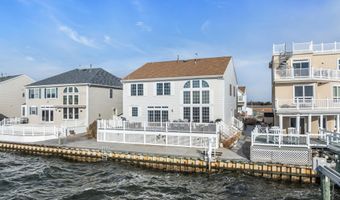 29 Bowsprit Dr, Bayville, NJ 08721