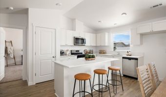 River Ridge Dr Plan: The Poplar, Boardman, OR 97818