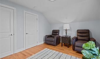 31 Swan St, North Providence, RI 02911