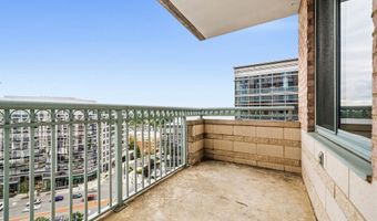 851 N GLEBE Rd 1419, Arlington, VA 22203