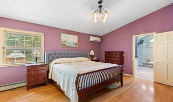 1 Robin Way, North Smithfield, RI 02896