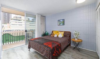 1911 Kalakaua Ave #406, Honolulu, HI 96815