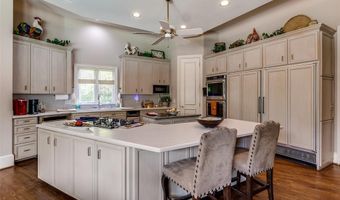 14900 Winnwood Rd, Addison, TX 75254