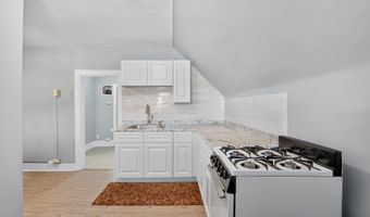 93 W 35TH St, Bayonne, NJ 07002
