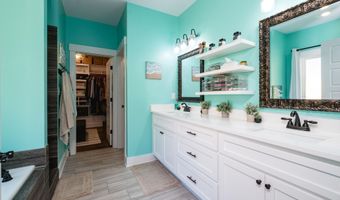 6096 Meridian Dr, Alexander, AR 72002