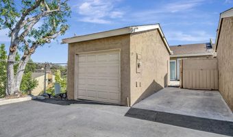 7700 Parkway Dr 17, La Mesa, CA 91942