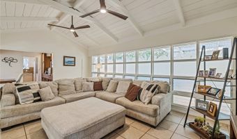 676 Mokapu Rd, Kailua, HI 96734