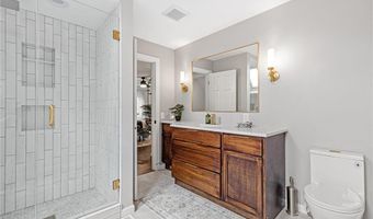 401 River Ln, Anoka, MN 55303