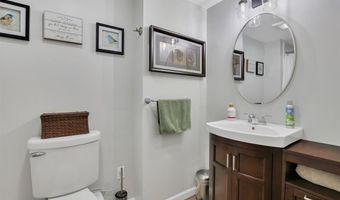 6 Beechwood Cir, Cromwell, CT 06416