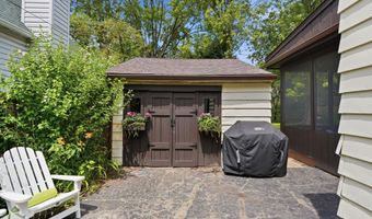 2104 Arborview Blvd, Ann Arbor, MI 48103