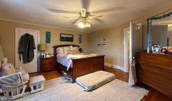 100 S BETHLEHEM Pike 3, Ambler, PA 19002