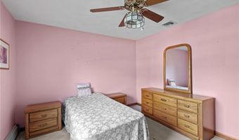 13 Sunnyside Dr, Cumberland, RI 02864