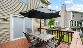 703 Trago Creek Dr, Ballwin, MO 63021