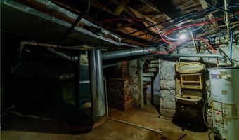 1520 S 7th St, Atchison, KS 66002