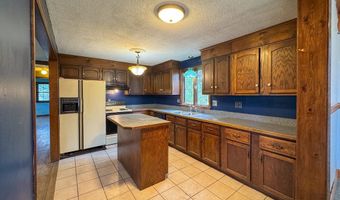 60 White Fox Rd, Agawam, MA 01030