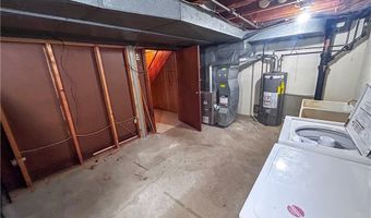100 Chadwick Ln, Austintown, OH 44515