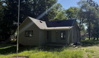 224 N Elm St, Adams, WI 53910