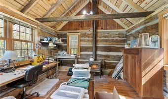 1711 W Church Rd, Alden, WI 54026