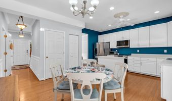 18 Foxmoor Ln, Bayville, NJ 08721