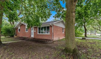 1015 N Maple Rd, Ann Arbor, MI 48103