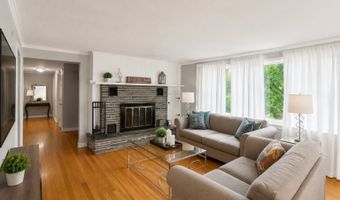50 Maple Ave Ext, Bethel, CT 06801