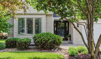 3020 Redbud Cir, Ames, IA 50014