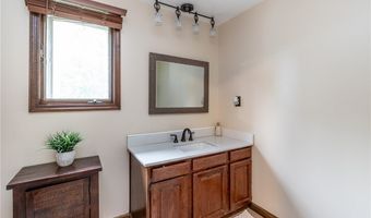 315 Randwood Dr, Amherst, NY 14221