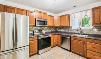 1029 COMMANDERS Way N, Annapolis, MD 21409