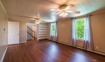 49 Canterbury Dr, Athens, OH 45701