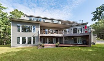 21 Fairview Ave, Hopkinton, RI 02832