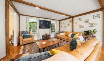 50 0 Indian Trl, Barnstable, MA 02630