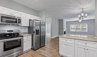 800 Lighthorse Cir, Aberdeen, NC 28315