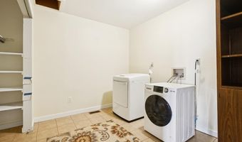 506 Lazy Ln, Absecon, NJ 08201