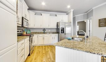 183 Mcdonnell Ave 304, Biloxi, MS 39531