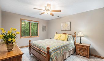 4085 Wildwood Dr, Allegan, MI 49010
