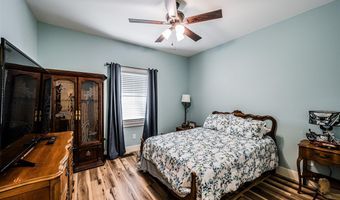 1361 Walkers Chapel Rd, Adolphus, KY 42120